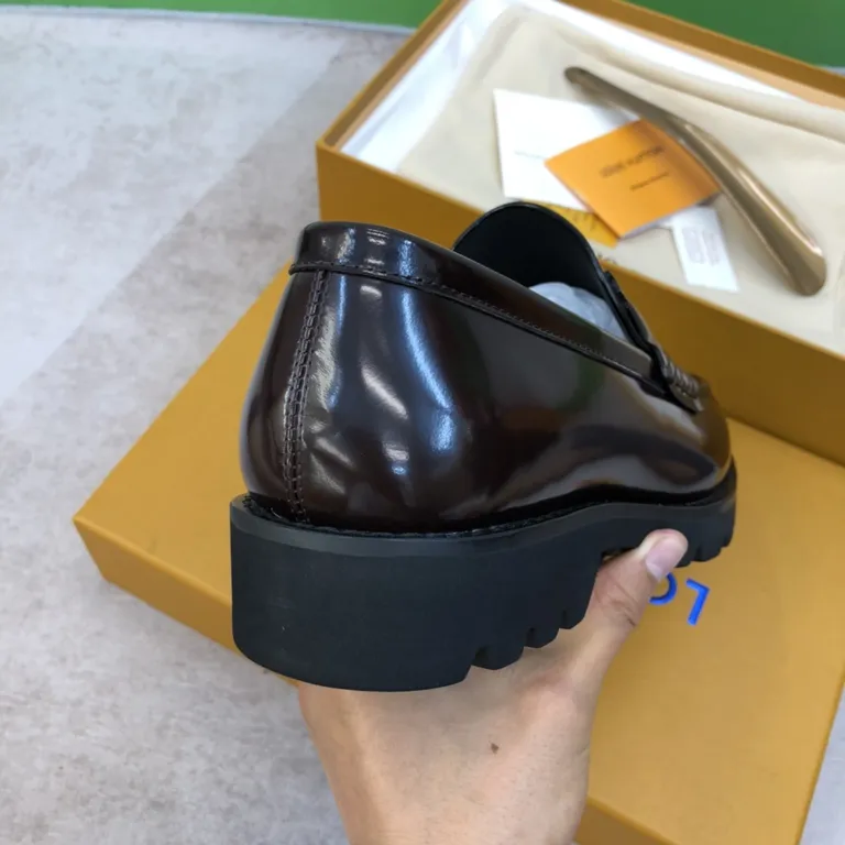 Louis Vuitton Shoe 